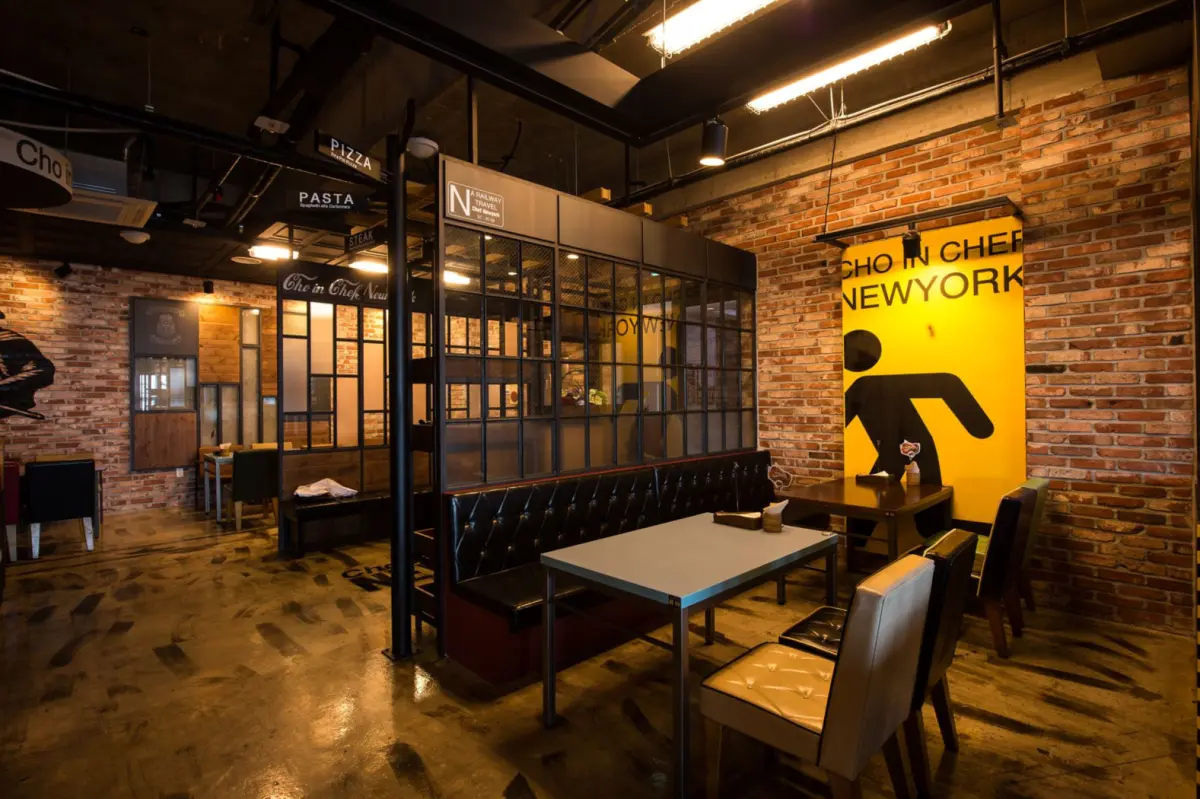 뉴욕 브루클린을 옮겨온 인더스트리얼 레스토랑